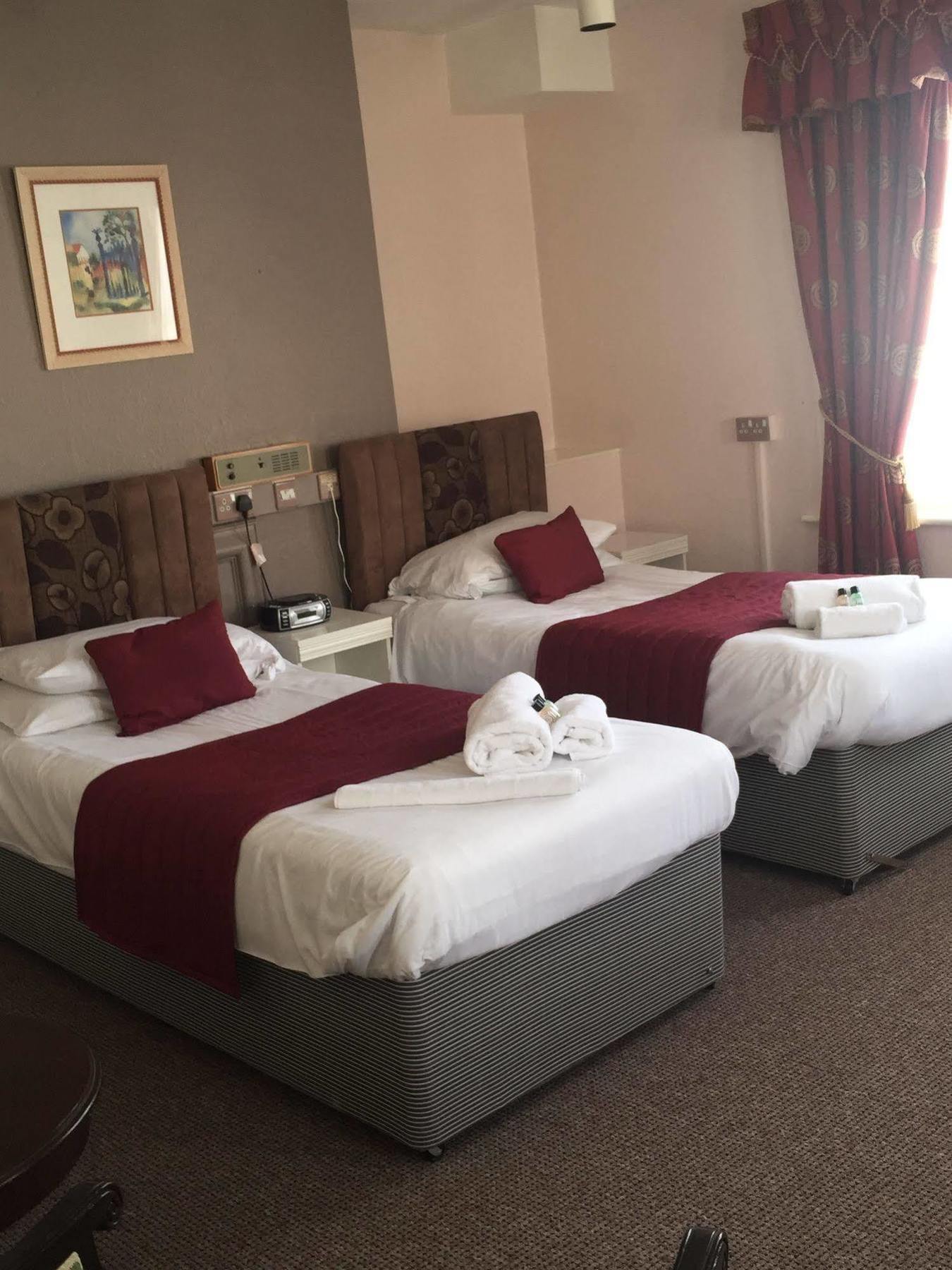 Oyo The Palm Court Hotel Eastbourne Zewnętrze zdjęcie